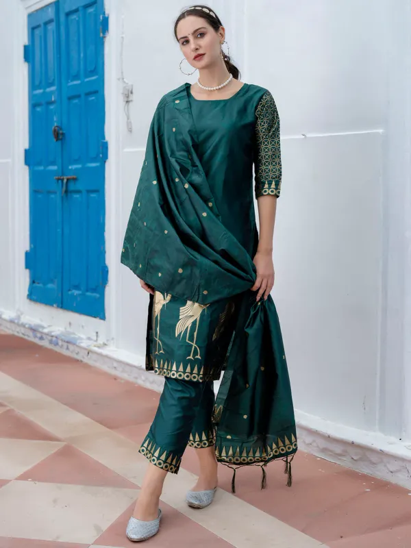 Floral_Printed_Cotton_Silk_Round_Neck_Kurta_Trouser_&_Dupatta_Set