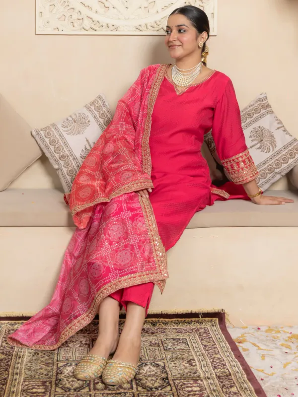 Floral_Embroidered_Silk_Blend_Round_Neck_Kurta_Trouser_&_Dupatta_Set