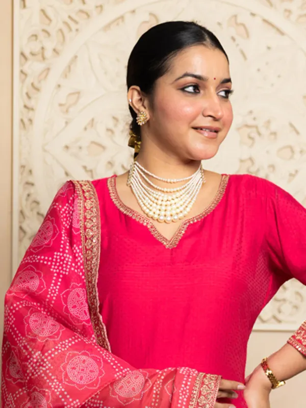 Floral_Embroidered_Silk_Blend_Round_Neck_Kurta_Trouser_&_Dupatta_Set