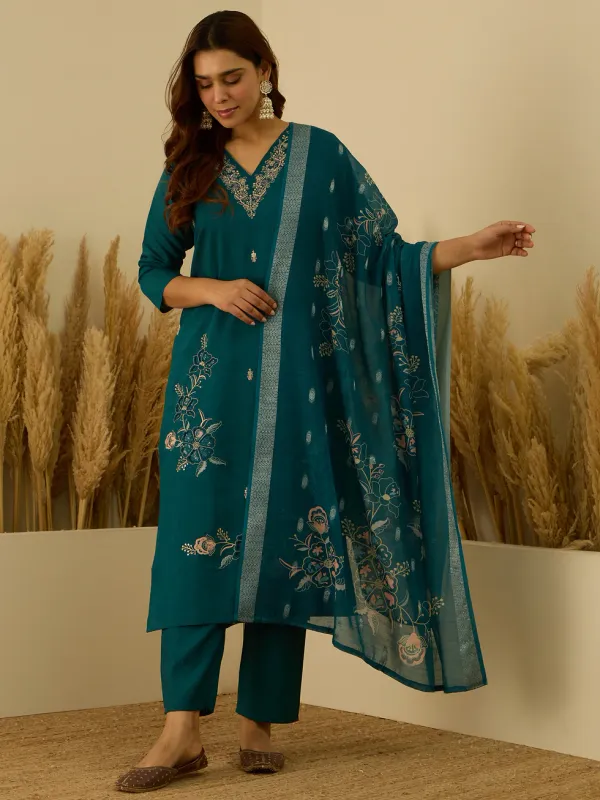 Floral_Embroidered_Silk_Blend_V_Neck_Kurta_Trouser_&_Dupatta_Set