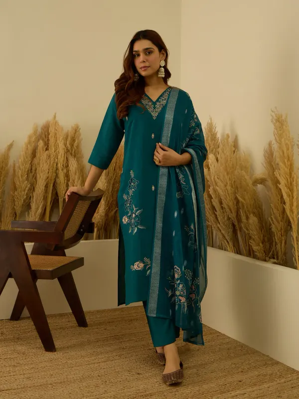 Floral_Embroidered_Silk_Blend_V_Neck_Kurta_Trouser_&_Dupatta_Set