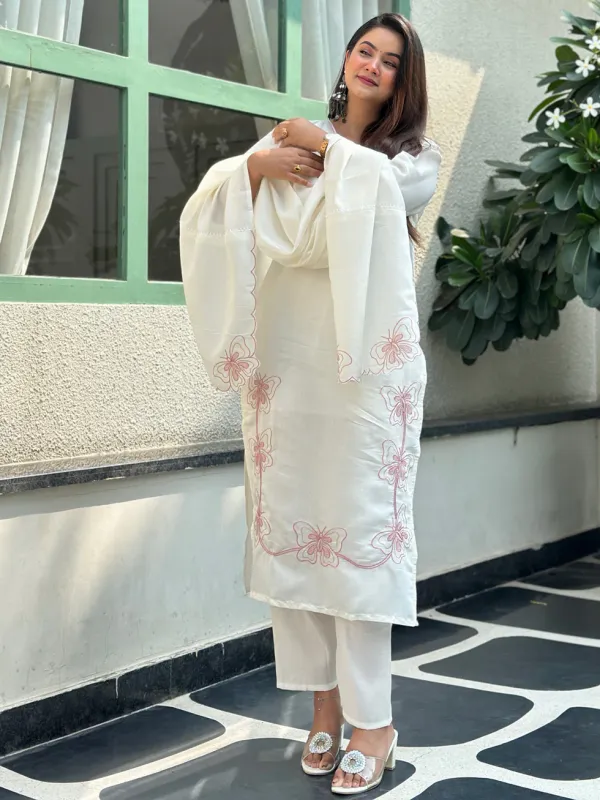 Floral_Embroidered_Silk_Blend_V_Neck_Kurta_Trouser_&_Dupatta_Set