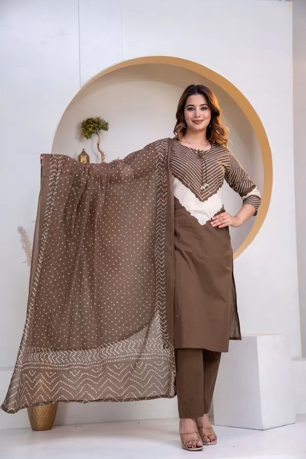 Floral_Printed_Pure_Cotton_Round_Neck_Kurta_Trouser_&_Dupatta_Set