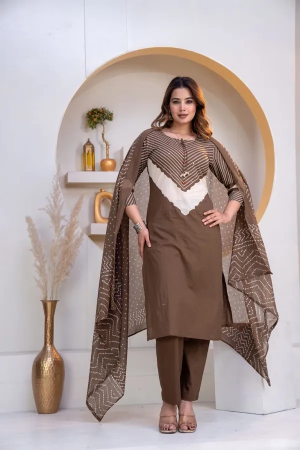 Floral_Printed_Pure_Cotton_Round_Neck_Kurta_Trouser_&_Dupatta_Set