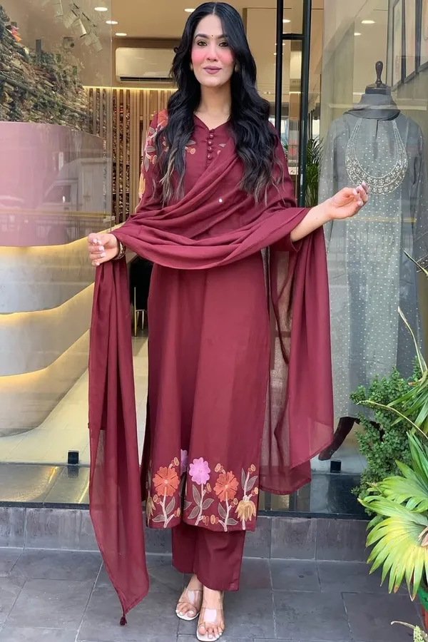 Floral_Embroidered_Pure_Cotton_V_Neck_Kurta_Trouser_&_Dupatta_Set