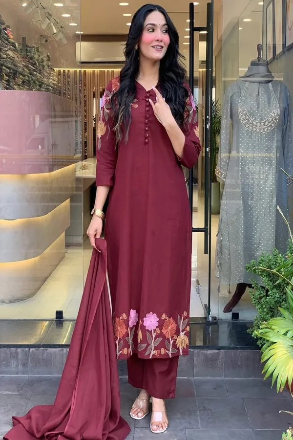Floral_Embroidered_Pure_Cotton_V_Neck_Kurta_Trouser_&_Dupatta_Set