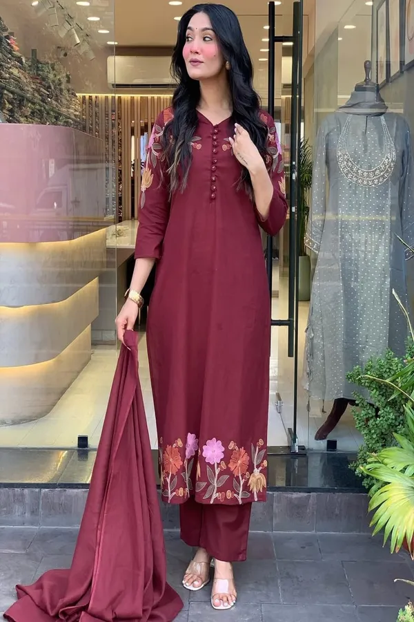 Floral_Embroidered_Pure_Cotton_V_Neck_Kurta_Trouser_&_Dupatta_Set