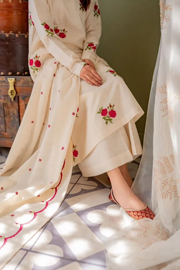 Floral_Embroidered_Pure_Cotton_Coller_Neck_Kurta_Trouser_&_Dupatta_Set