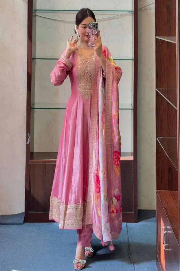 Floral_Embroidered_silk_Kurta_Trouser_&_Dupatta_Set