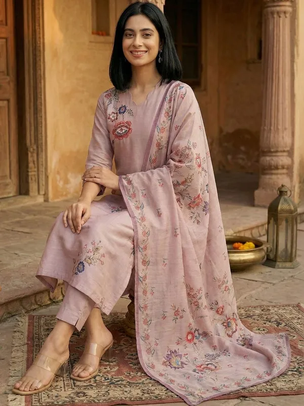 Peach_Floral_Printed_CFloraleri_Silk_Kurta_Trouser_Dupatta_Set