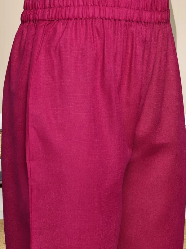 Pink_Floral_Printed_Cotton_Blend_Kurta_Trouser_Set