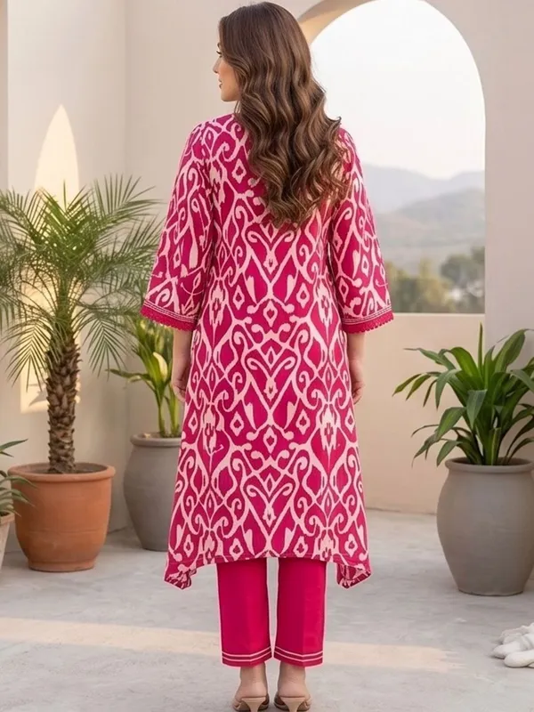 Pink_Floral_Printed_Cotton_Kurta_Trouser_Set