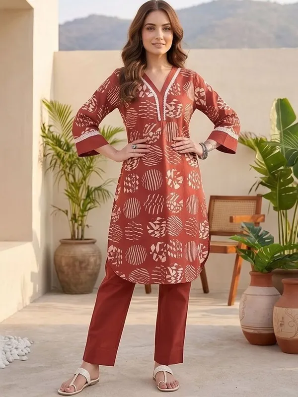 Red_Floral_Printed_Cotton_Blend_Kurta_Trouser_Set