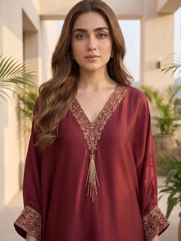 Maroon_Floral_Embroidered_Silk_Blend_Kurta_Trouser_Set