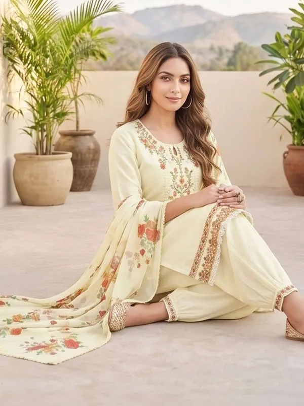 Cream_Floral_Embroidered_Silk_Blend_Kurta_Patiala_Dupatta_Set