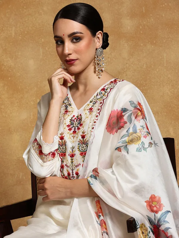 Off_White_Floral_Embroidered_Silk_Blend_Kurta_Trouser_Dupatta_Set