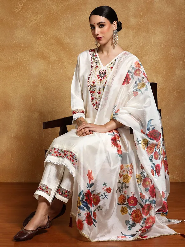 Off_White_Floral_Embroidered_Silk_Blend_Kurta_Trouser_Dupatta_Set