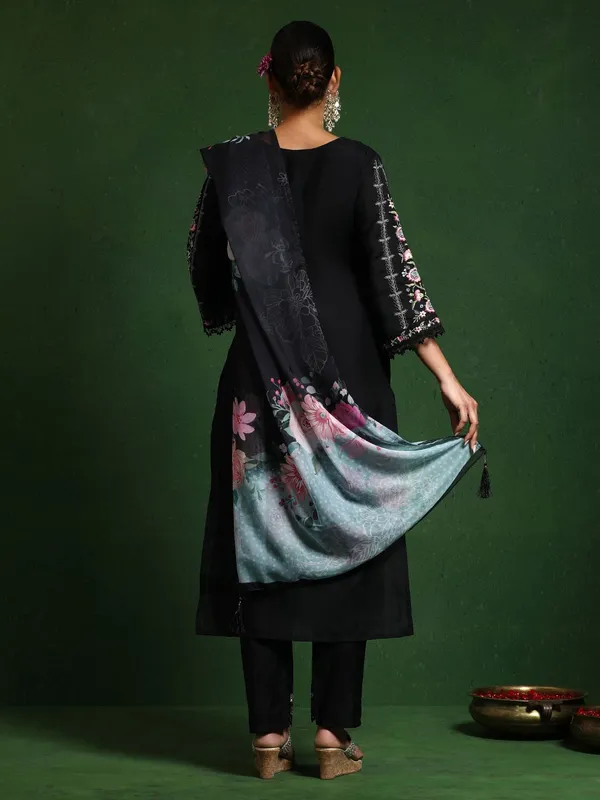 Black_Floral_Embroidered_Cotton_Kurta_Trouser_Dupatta_Set