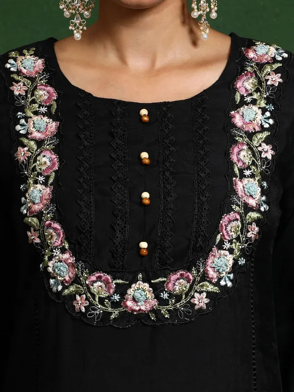 Black_Floral_Embroidered_Cotton_Kurta_Trouser_Dupatta_Set