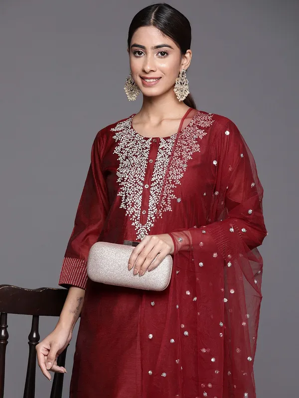 Maroon_Floral_Embroidered_CFloraleri_Silk_Kurta_Trouser_Dupatta_Set