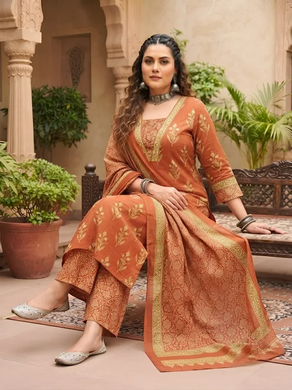 Rust_Floral_Printed_Cotton_Kurta_Set