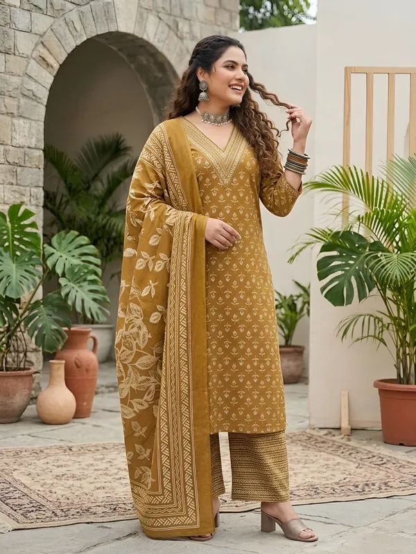 Yellow_Floral_Printed_Cotton_Kurta_Set
