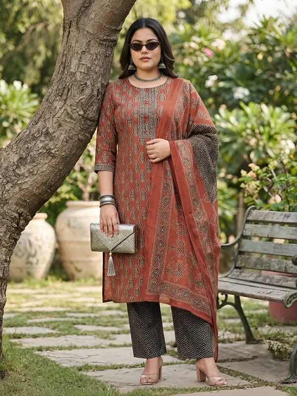 Maroon_Floral_Printed_Cotton_Kurta_Set