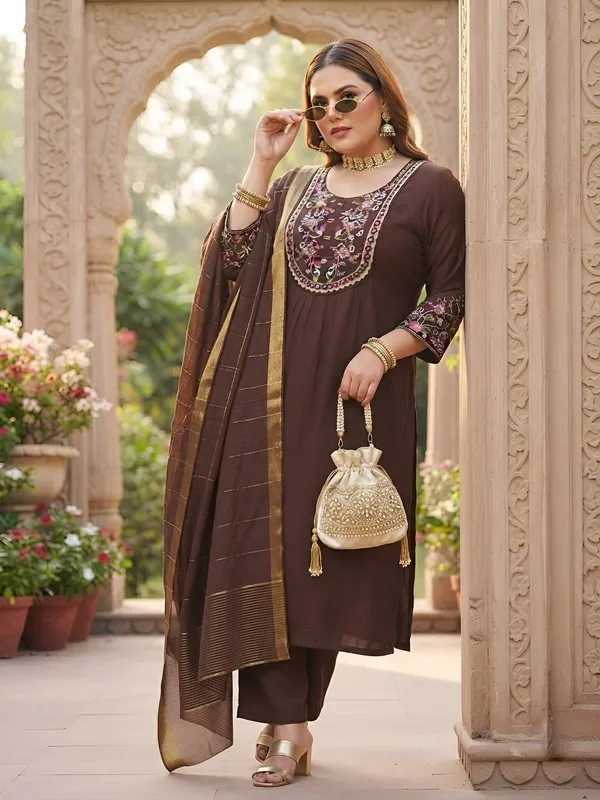 Brown_Hand_Embroidered_Chanderi_Silk_Kurta_Set