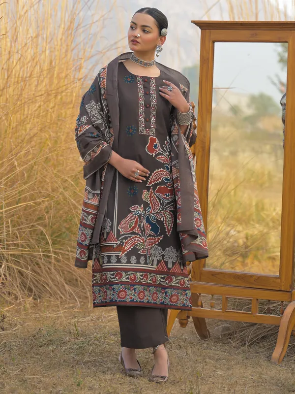 Brown_Pure_Cotton_Printed_Kurta_Trouser_Dupatta_Set