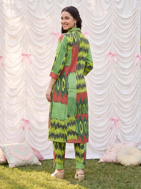 Green_Printed_Pure_Cotton_Kurta_Trouser_Set