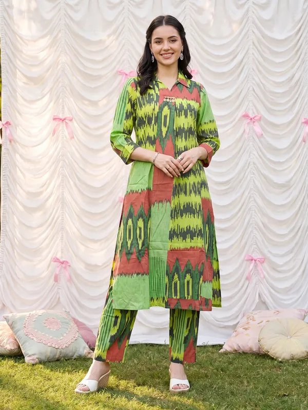 Green_Printed_Pure_Cotton_Kurta_Trouser_Set