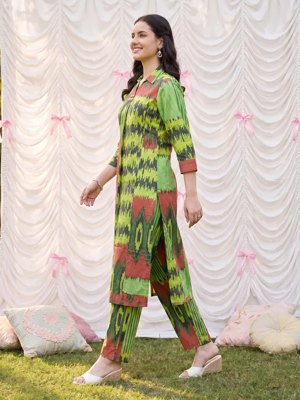 Green_Printed_Pure_Cotton_Kurta_Trouser_Set