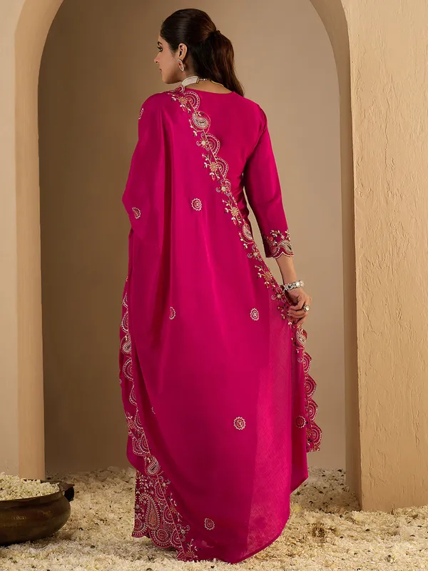 Pink_Embroidered_Chinon_Kurta_Trouser_Dupatta_Set
