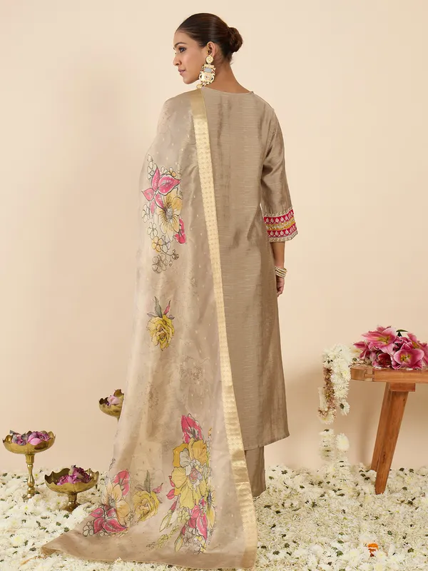 Beige_Silk_Embroidered_Kurta_Trouser_Dupatta_Set