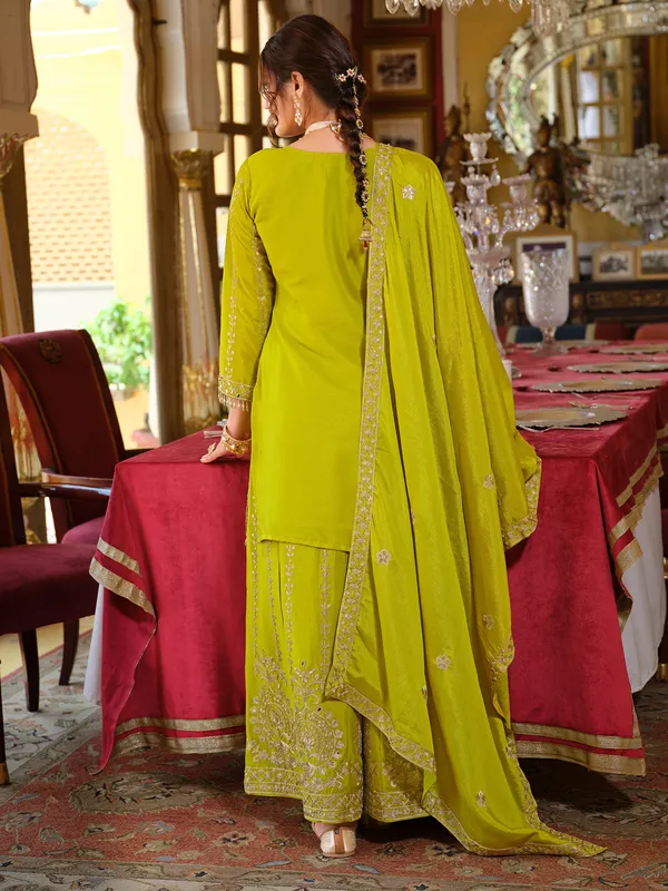 Green_Embroidered_Chinon_Kurta_Trouser_Dupatta_Set