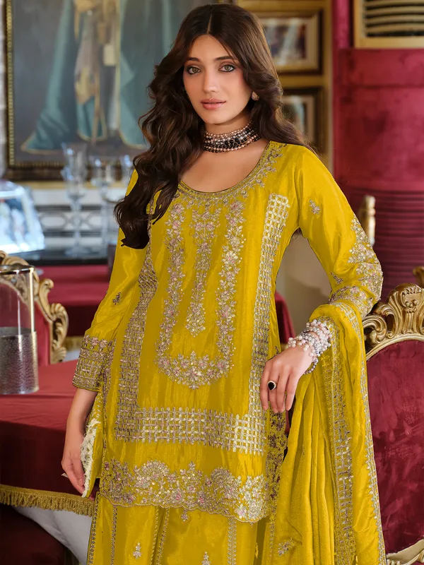Yellow_Embroidered_Chinon_Kurta_Trouser_Dupatta_Set