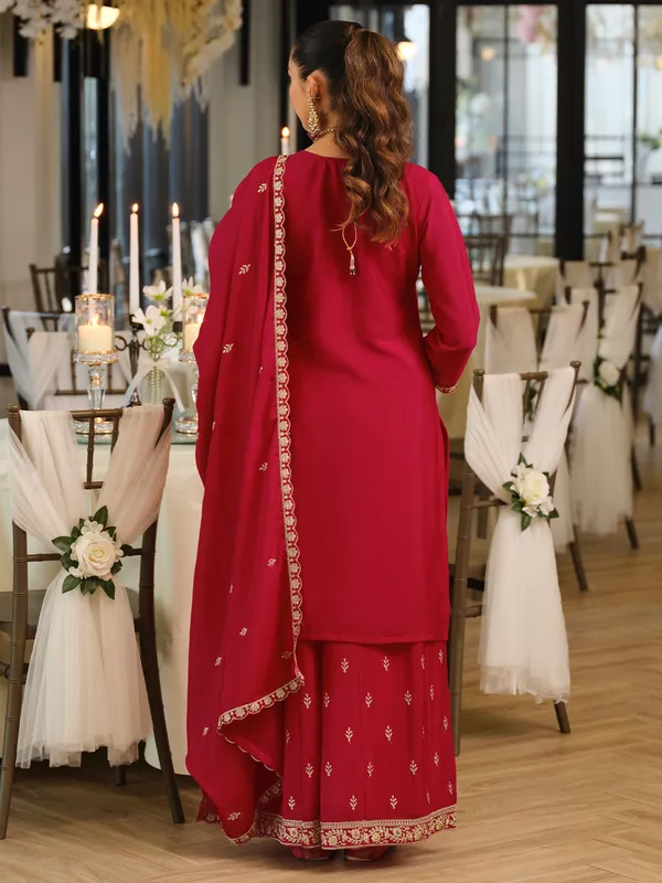 Pink_Embroidered_Chinon_Kurta_Trouser_Dupatta_Set