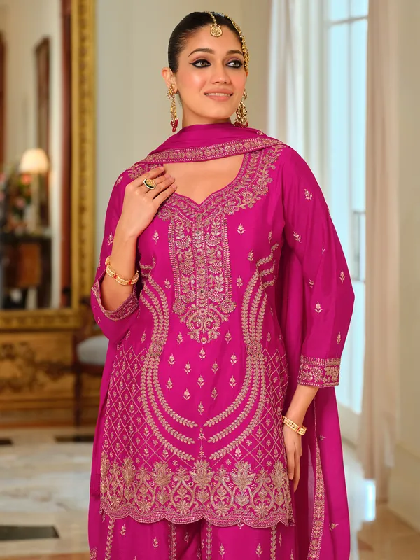 Pink_Embroidered_Chinon_Kurta_Trouser_Dupatta_Set