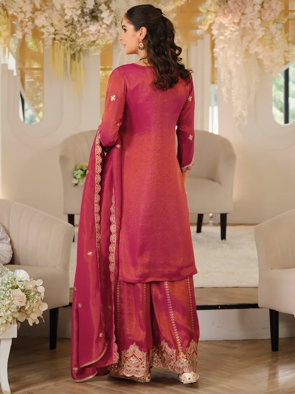 Pink_Silk_Blend_Embroidered_Kurta_Trouser_Dupatta_Set