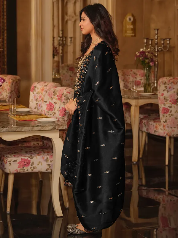 Black_Embroidered_Silk_Blend_Kurta_Trouser_Dupatta_Set
