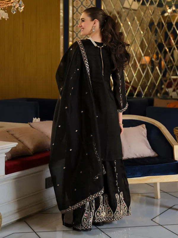 Black_Silk_Blend_Embroidered_Kurta_Trouser_Dupatta_Set