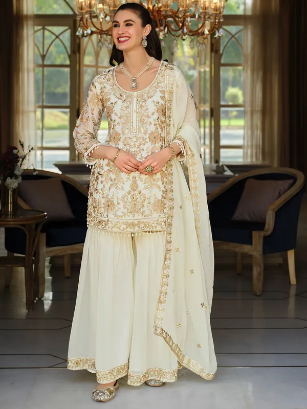 White_Silk_Blend_Embroidered_Kurta_Trouser_Dupatta_Set