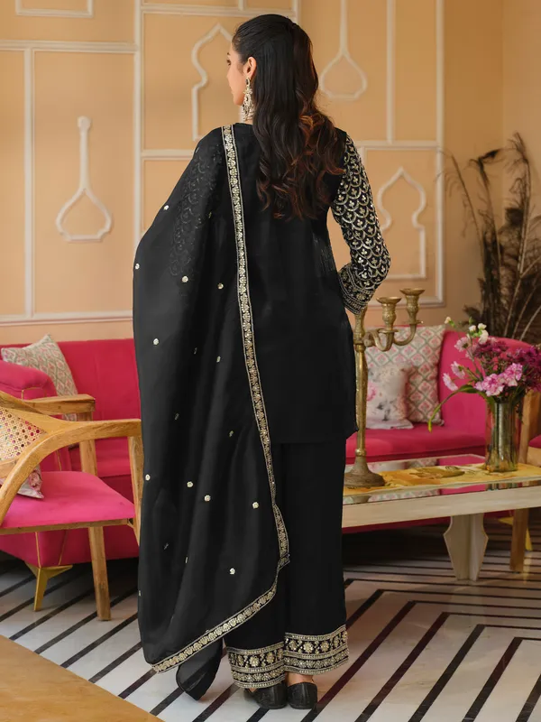Black_Silk_Blend_Embroidered_Kurta_Trouser_Dupatta_Set