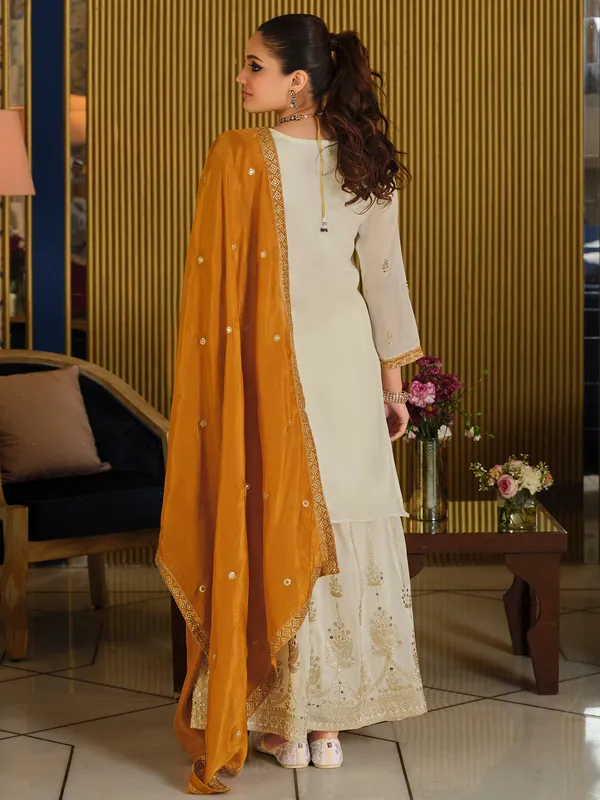 White_Silk_Blend_Embroidered_Kurta_Trouser_Dupatta_Set