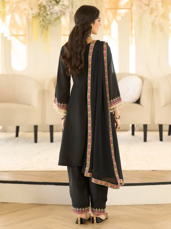 Black_Organza_Embroidered_Kurta_Trouser_Dupatta_Set
