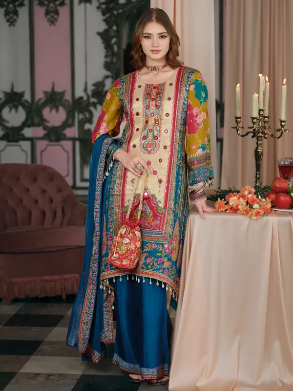Multi_Silk_Blend_Embroidered_Kurta_Trouser_Dupatta_Set