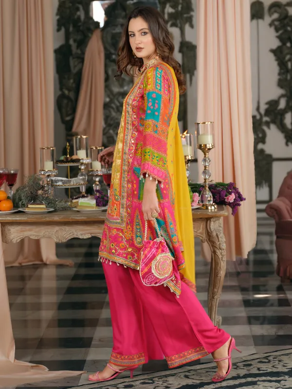 Multi_Silk_Blend_Embroidered_Kurta_Trouser_Dupatta_Set