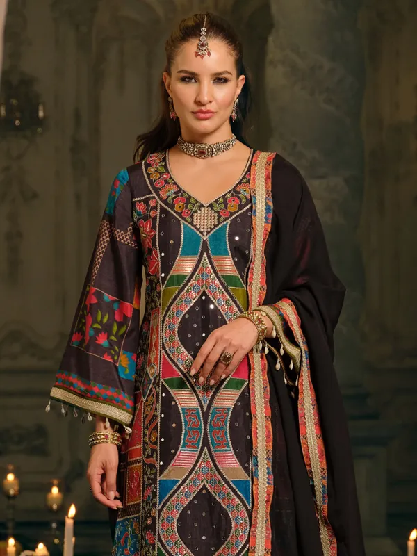 Multi_Silk_Blend_Printed_Kurta_Trouser_Dupatta_Set