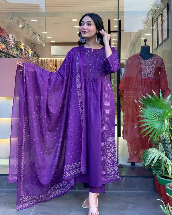 Blue_Cotton_Floral_Embroidered_Kurta_Set_For_Women