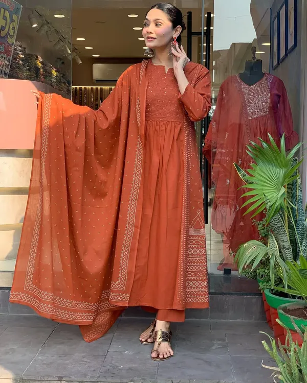Brown_Cotton_Floral_Embroidered_Kurta_Set_For_Women